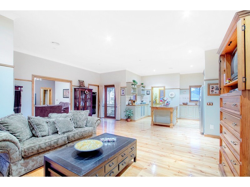 13 Kenny Court, Berwick VIC 3806