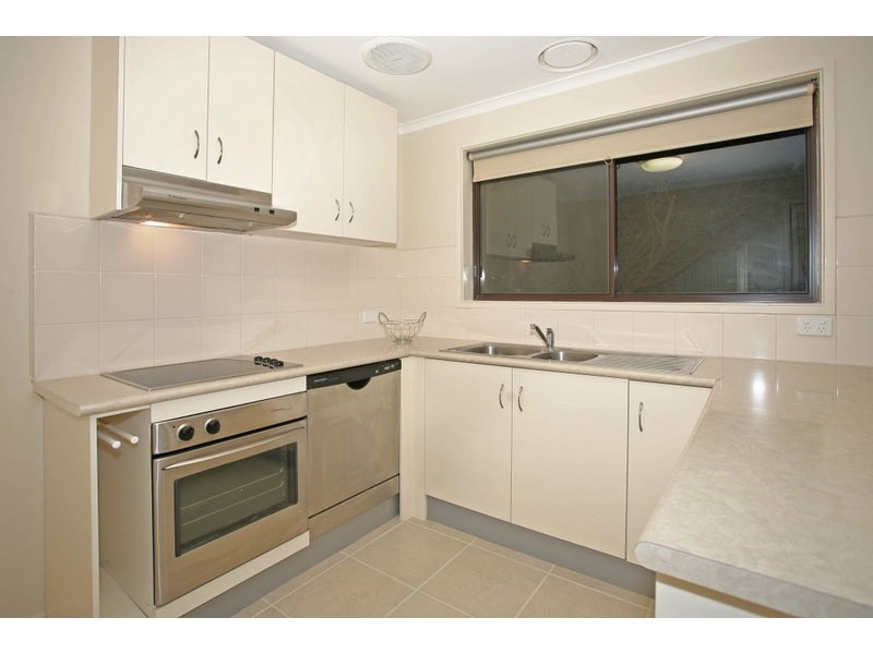 2/22 Mansfield Street, Berwick VIC 3806