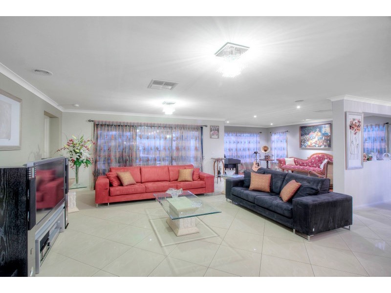 5 Selwyn Court, Berwick VIC 3806