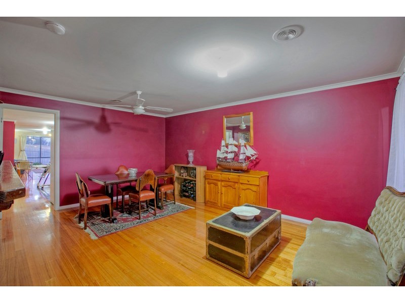 10 Ivory Drive, Pakenham VIC 3810