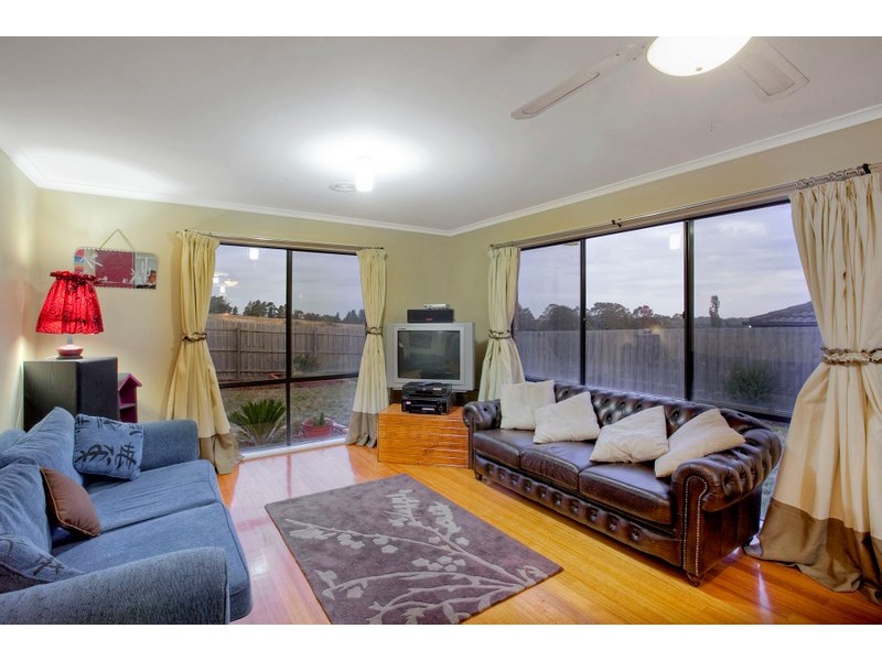 10 Ivory Drive, Pakenham VIC 3810