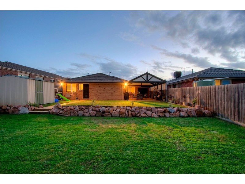 50 Harold Keys Drive, Narre Warren South VIC 3805