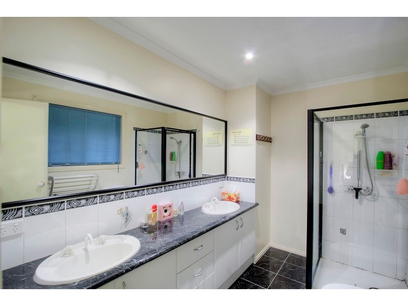 50 Harold Keys Drive, Narre Warren South VIC 3805