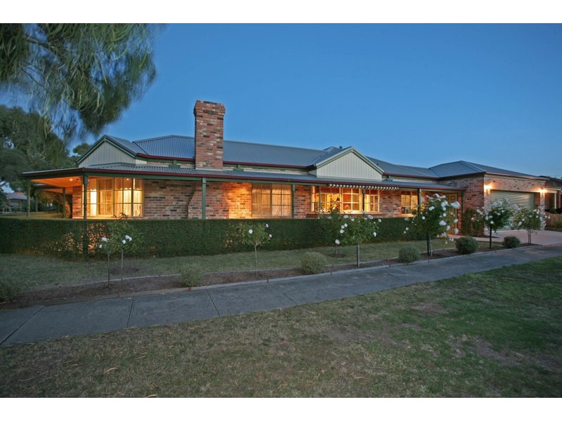 86 Kendall Drive, Narre Warren VIC 3805