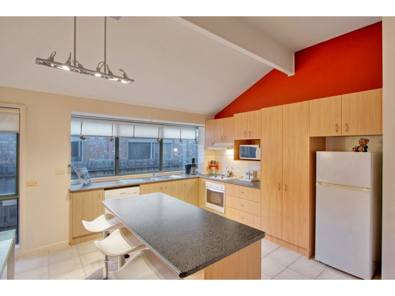 2 Quail Court, Narre Warren South VIC 3805