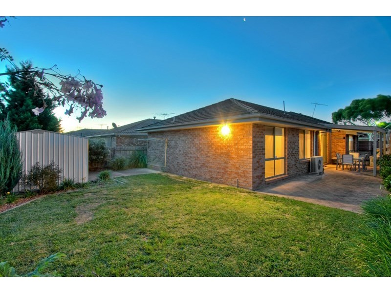 2 Quail Court, Narre Warren South VIC 3805