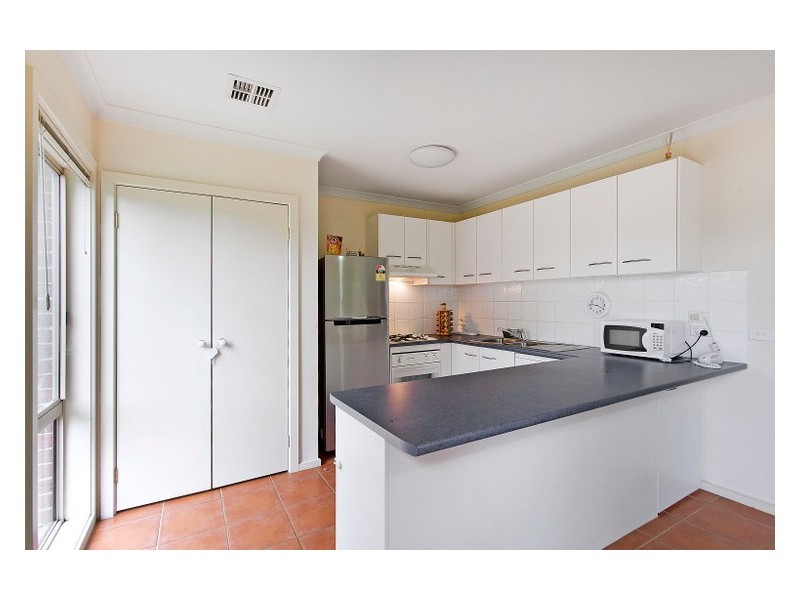 1/2-6 Jerilderie Drive, Berwick VIC 3806