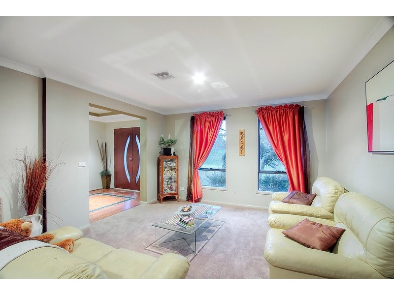 7 Findon Way, Berwick VIC 3806