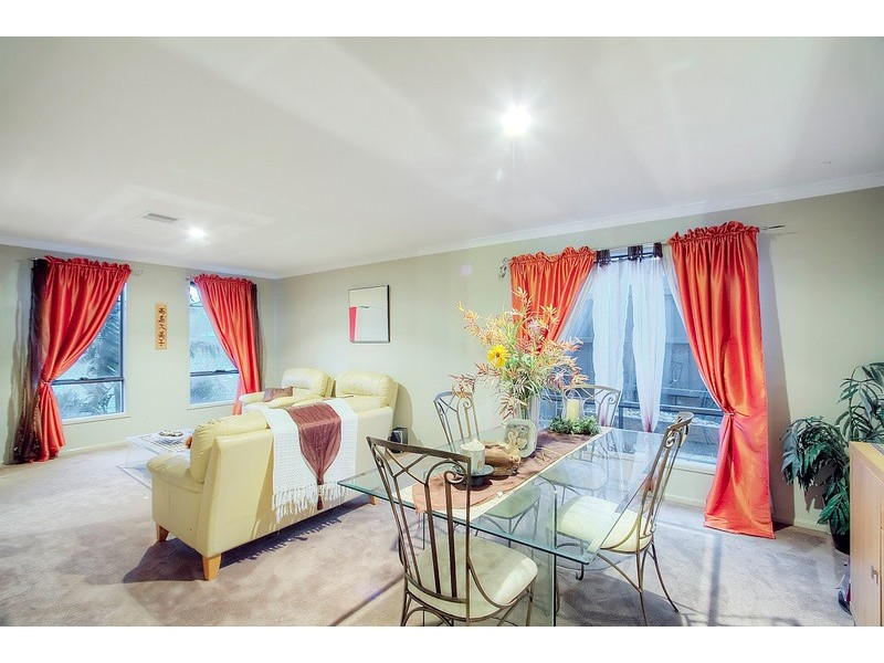 7 Findon Way, Berwick VIC 3806