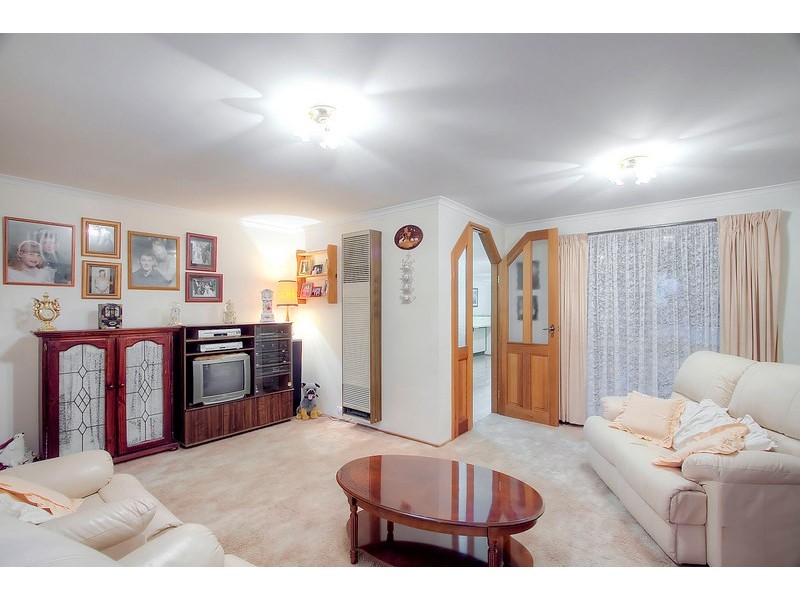 10 Barondi Avenue, Narre Warren VIC 3805