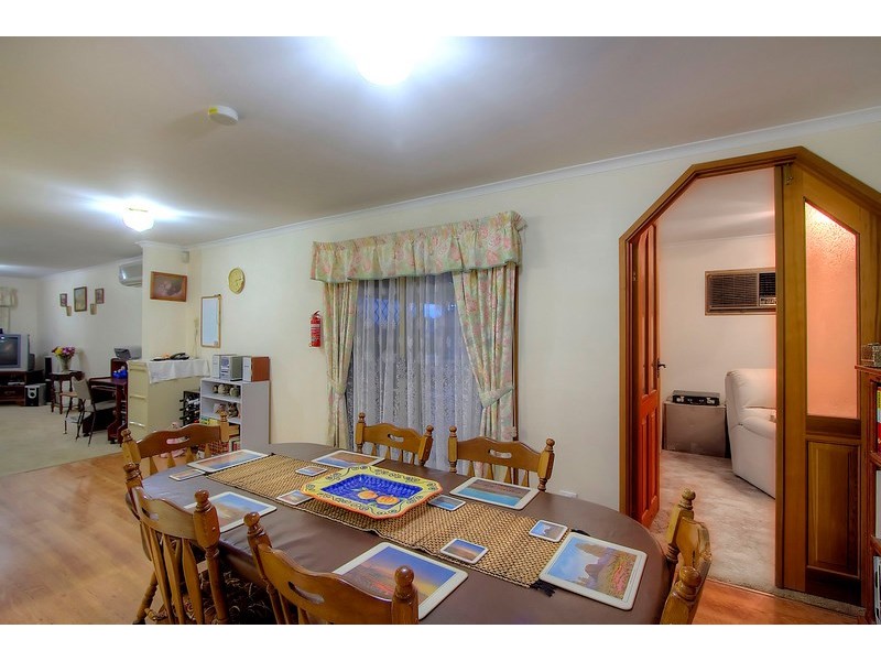 10 Barondi Avenue, Narre Warren VIC 3805