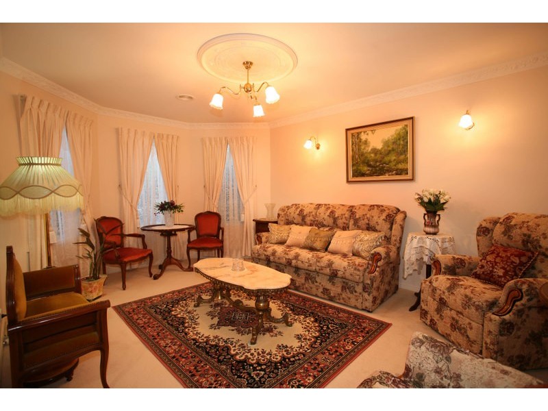 7 Fieldhouse Lane, Berwick VIC 3806