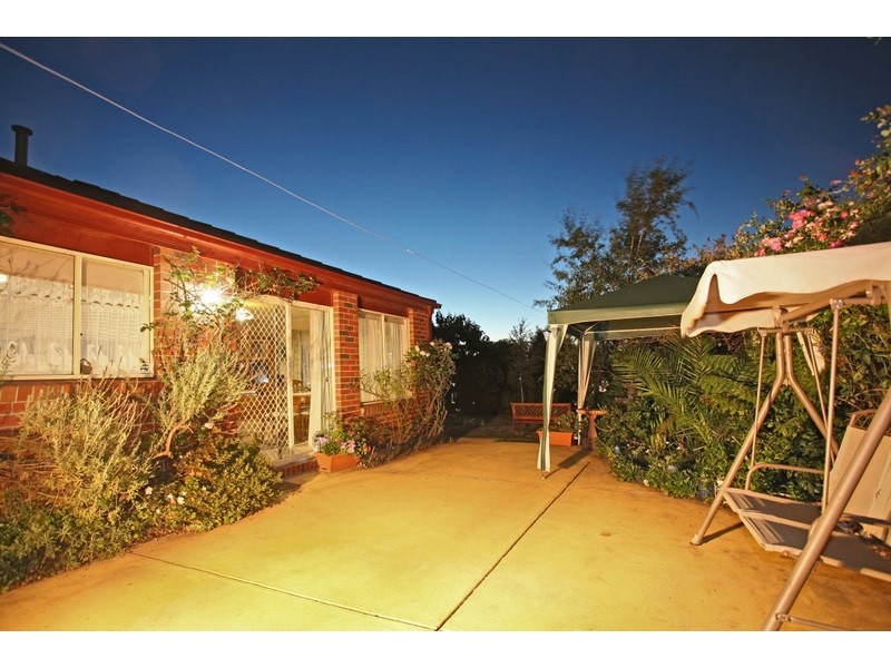 7 Fieldhouse Lane, Berwick VIC 3806