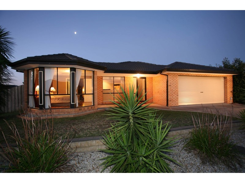 26 Shaftsbury Avenue, Berwick VIC 3806