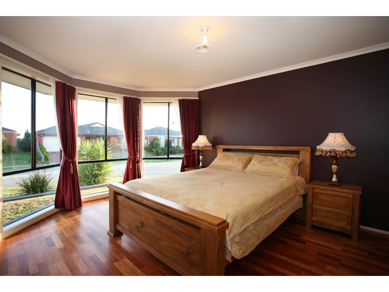 26 Shaftsbury Avenue, Berwick VIC 3806