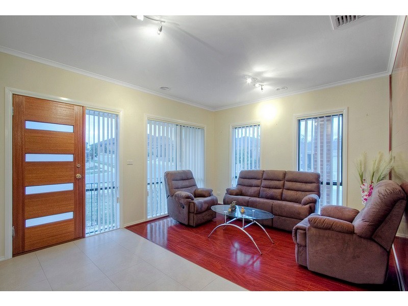 26 Southgate Drive, Berwick VIC 3806