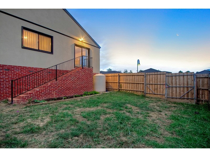 26 Southgate Drive, Berwick VIC 3806