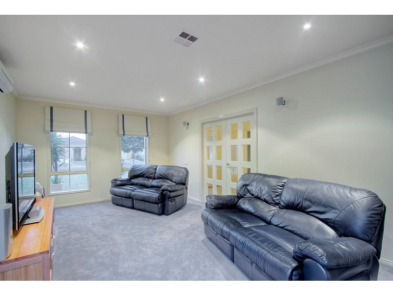 5 Lexton Street, Narre Warren South VIC 3805