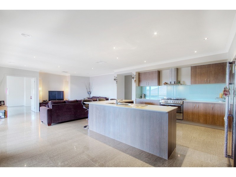 5 Castellana Court, Narre Warren South VIC 3805