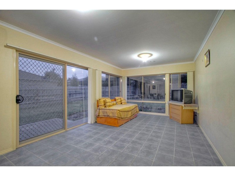 6 Evergold Close, Narre Warren South VIC 3805