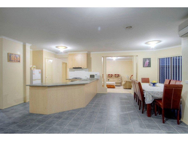 6 Evergold Close, Narre Warren South VIC 3805