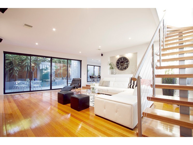 15 Chelsea Crescent, Berwick VIC 3806