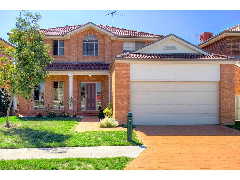 41 Amhurst Drive, Narre Warren South VIC 3805