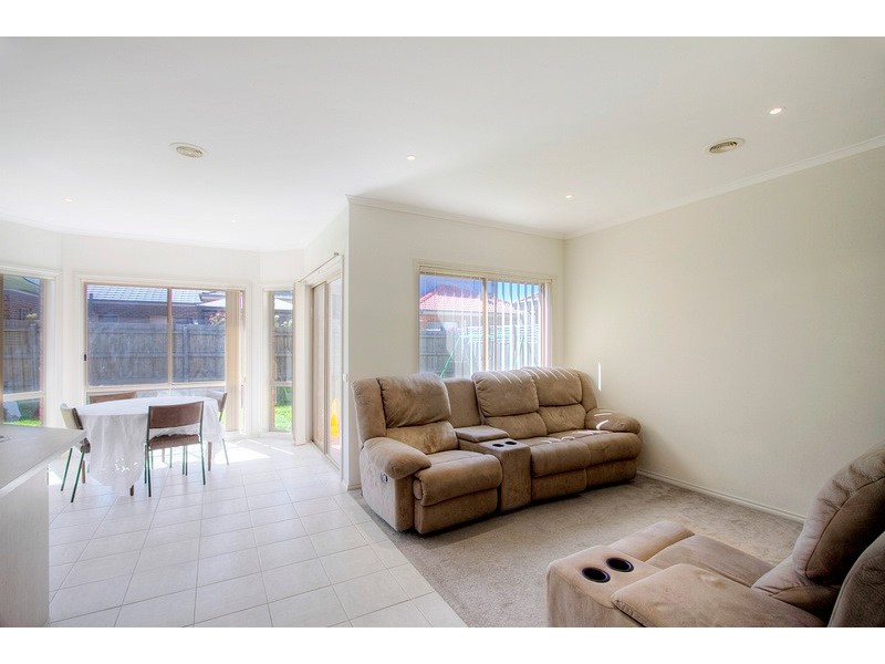 41 Amhurst Drive, Narre Warren South VIC 3805