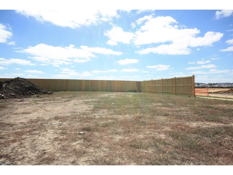 Lot 450 Rush Lily Drive, Officer VIC 3809