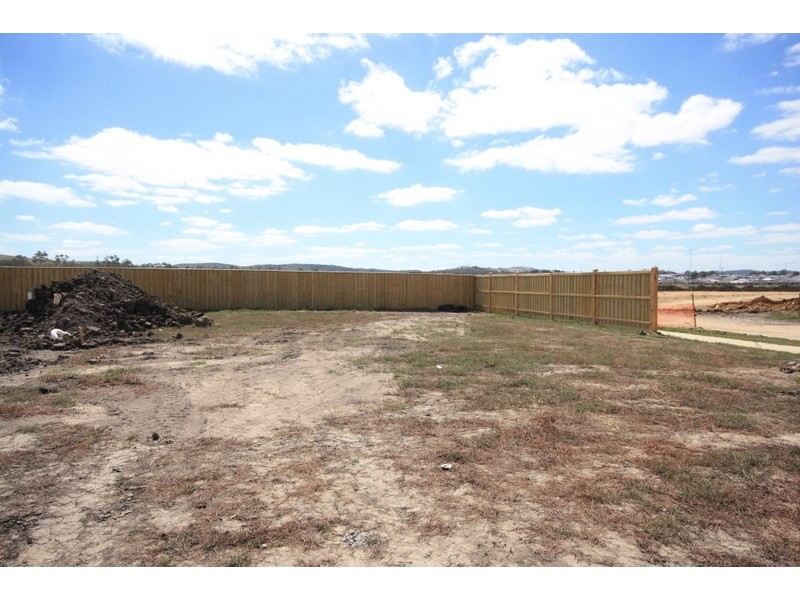 Lot 450 Rush Lily Drive, Officer VIC 3809