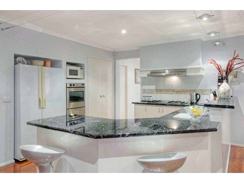 5 Buffalo Court, Berwick VIC 3806