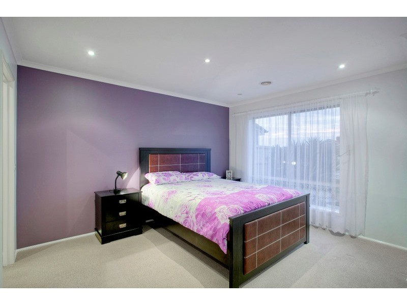 5 Buffalo Court, Berwick VIC 3806