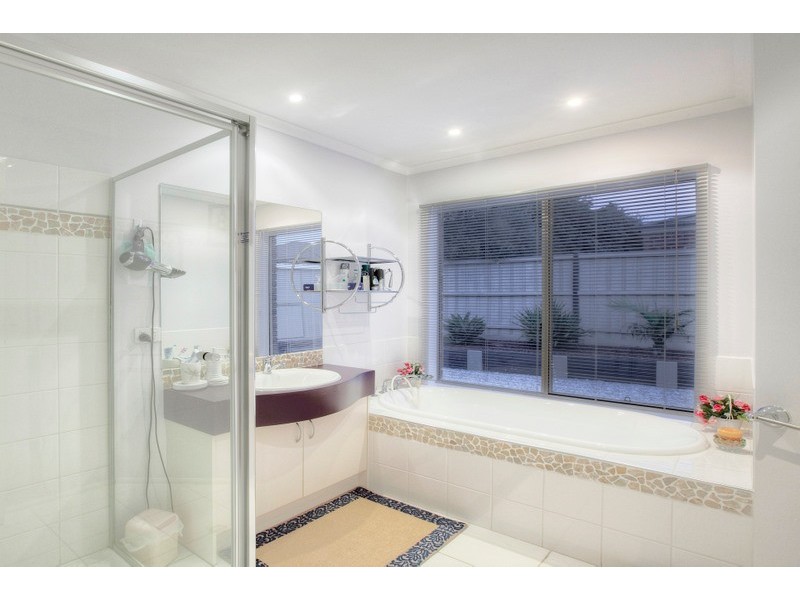 5 Buffalo Court, Berwick VIC 3806