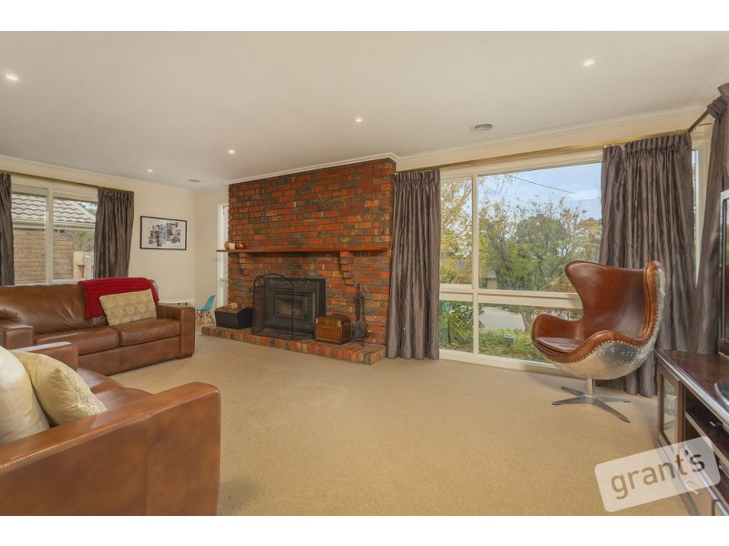 4 Ridge Road, Berwick VIC 3806