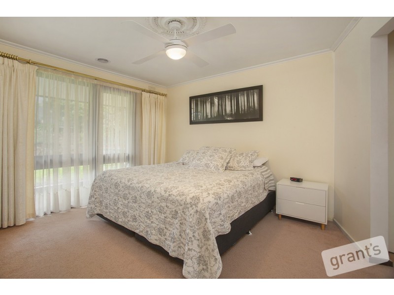 4 Ridge Road, Berwick VIC 3806