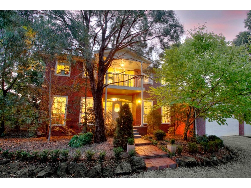 6 – 8  Innes Court, Berwick VIC 3806