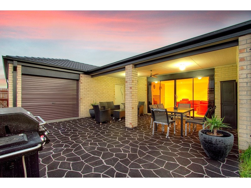 9 Wallagra Court, Narre Warren South VIC 3805