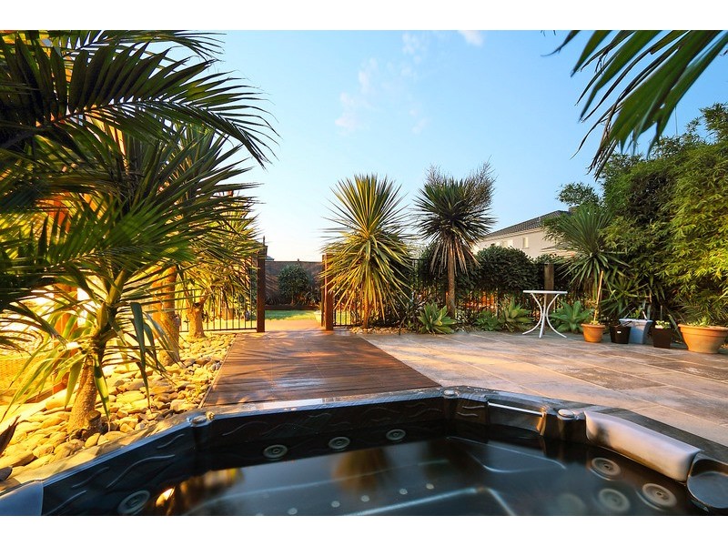 36 Jack William Way, Berwick VIC 3806