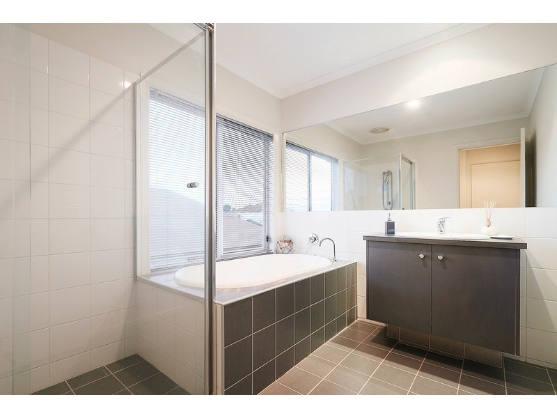 36 Jack William Way, Berwick VIC 3806