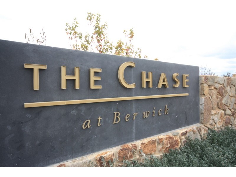 53 Glenview Rise, Berwick VIC 3806