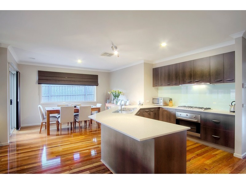 9 Monarch Road, Berwick VIC 3806