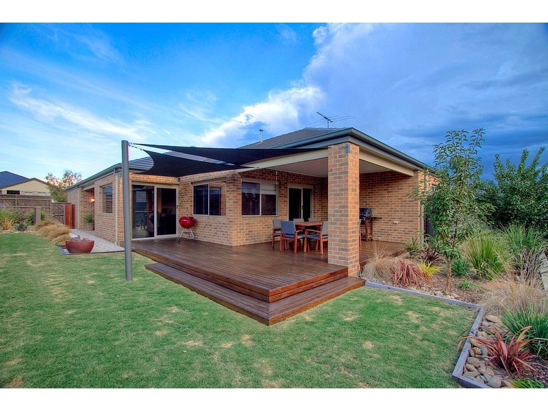 9 Monarch Road, Berwick VIC 3806