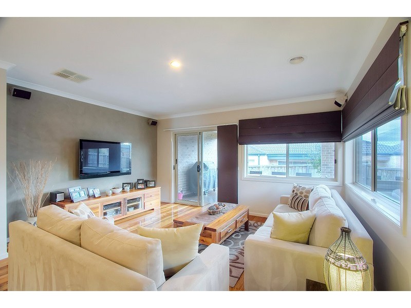 9 Monarch Road, Berwick VIC 3806