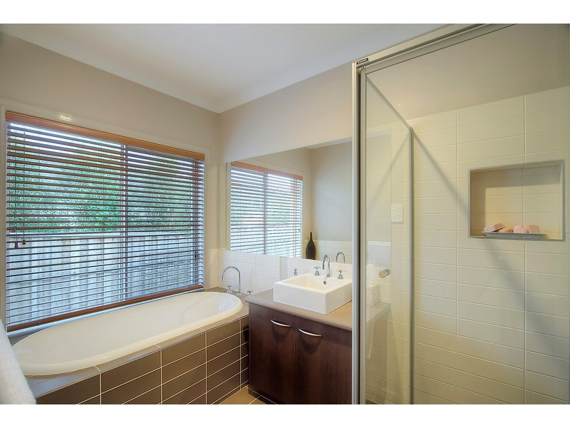 9 Monarch Road, Berwick VIC 3806