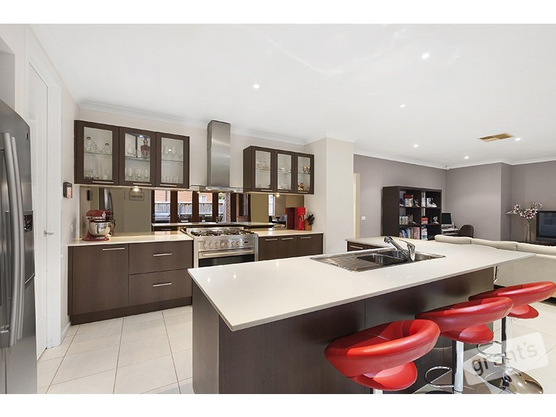 4 Misty Close, Berwick VIC 3806