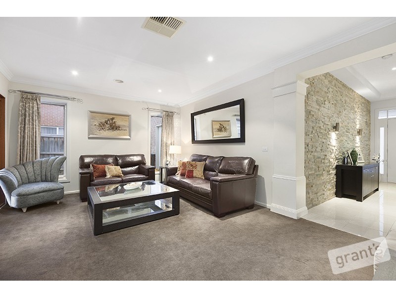 4 Misty Close, Berwick VIC 3806