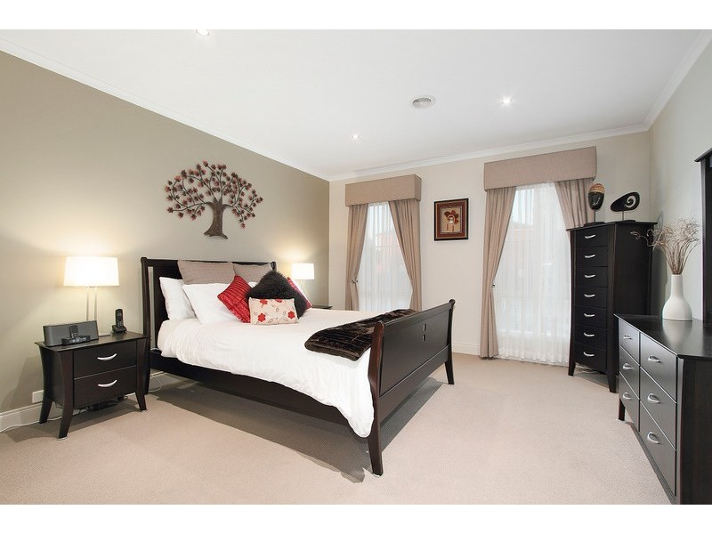 23 Glenview Rise, Berwick VIC 3806