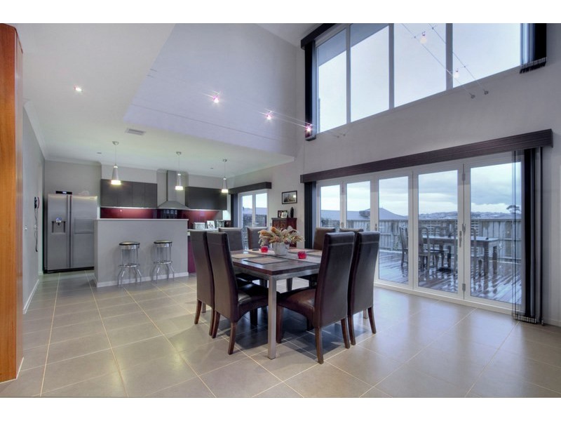 108 Grices Road, Berwick VIC 3806