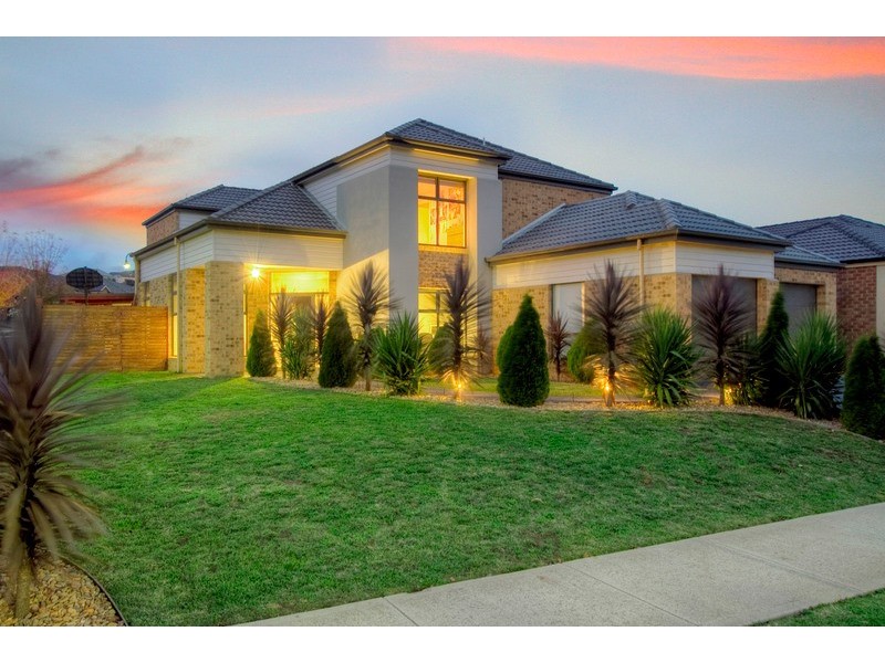 42 Bridgewater Boulevard, Berwick VIC 3806