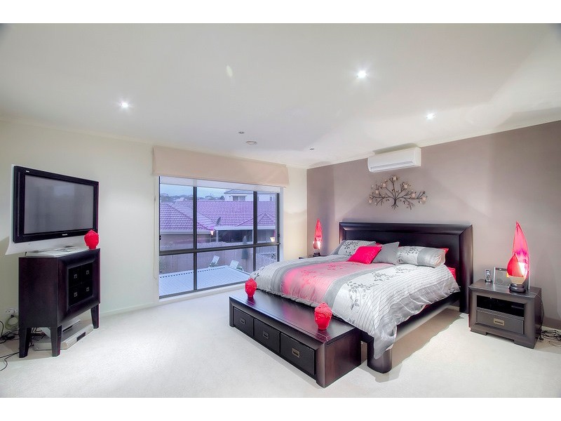 42 Bridgewater Boulevard, Berwick VIC 3806